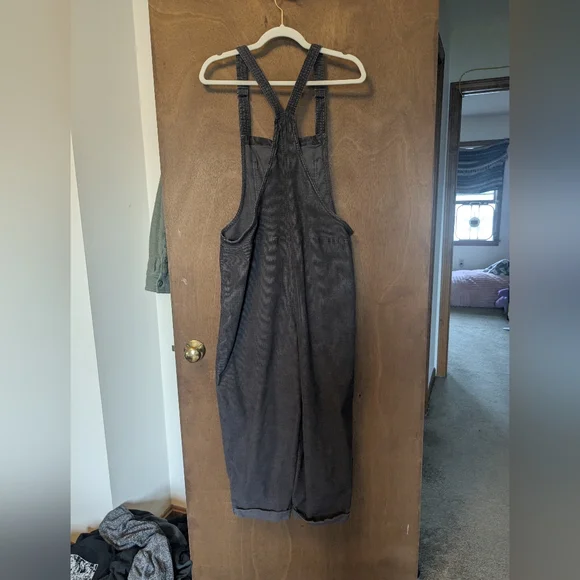 Aerie Gray Corduroy Overalls - Picture 4 of 8